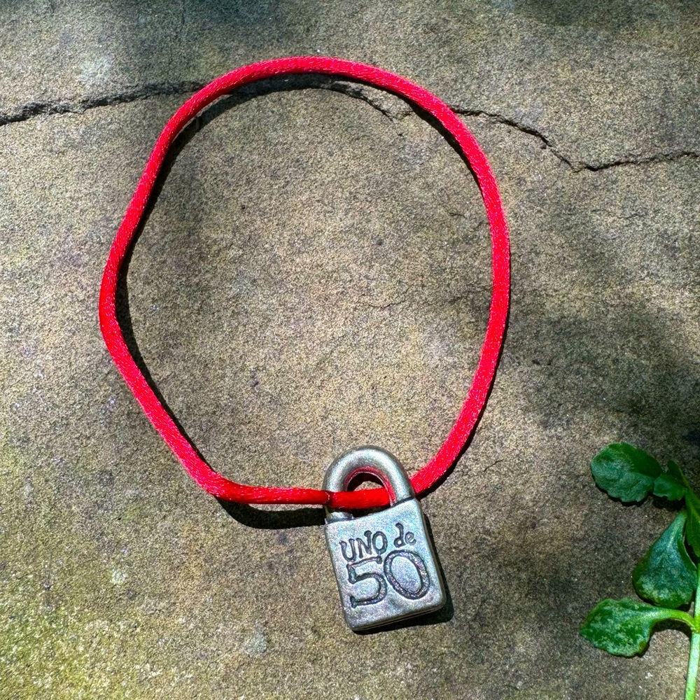 Uno de 50 charm
